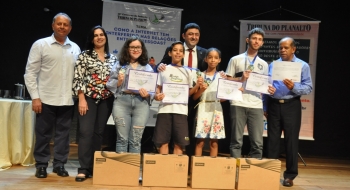 Alunos da rede são premiados no concurso Goiânia na Ponta do Lápis